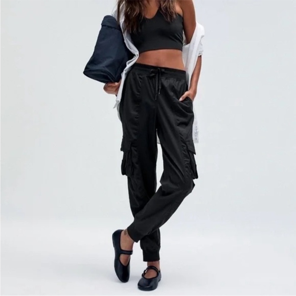 Lululemon Dance Studio Relaxed-Fit Mid-Rise Cargo Jogger
